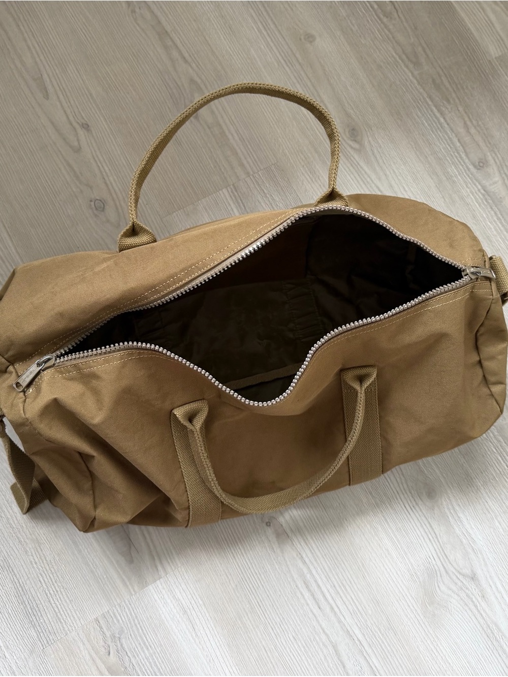 Brandy Melville Canvas Duffel Bag in Brown